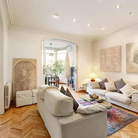 Huge Historic 5bd With Private Terrace! *