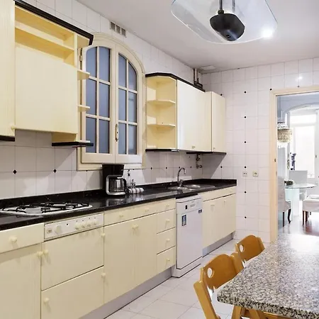 Huge Historic 5bd With Private Terrace!
