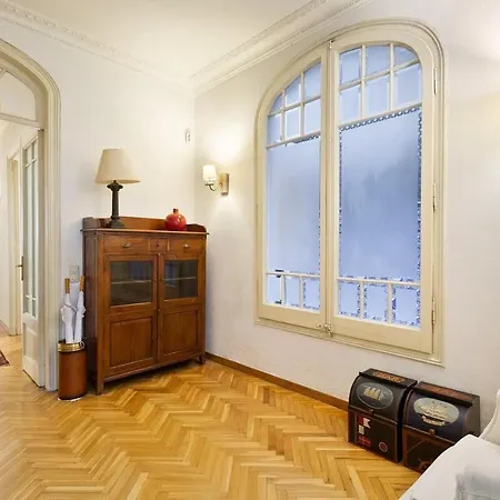 Huge Historic 5bd With Private Terrace! * Barcelona
